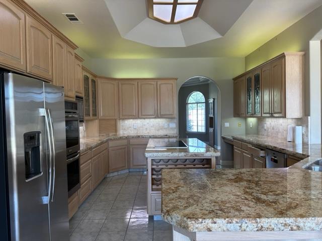 4167 West Fallon Avenue Fresno, CA 93722 - Photo 7 of 28