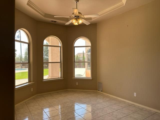 4167 West Fallon Avenue Fresno, CA 93722 - Photo 8 of 28