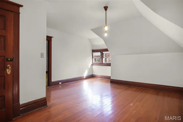 $450,000 | 409 Westgate Avenue, University City, MO 63130