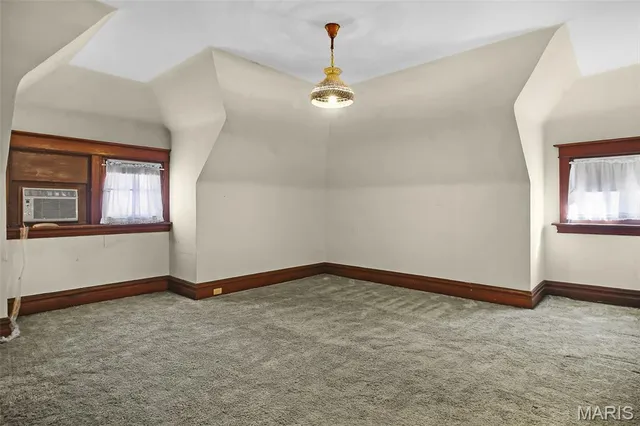 $450,000 | 409 Westgate Avenue, University City, MO 63130