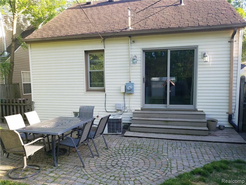 2208 Ridgemont Road Grosse Pointe Woods, MI 48236 - Photo 21 of 21