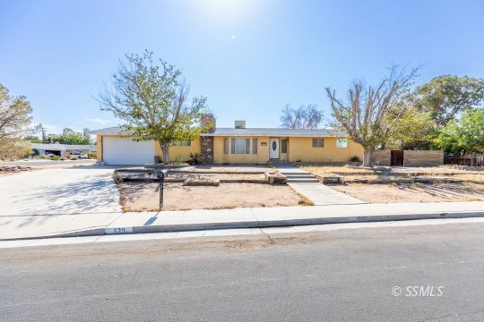 1139 South Allen Street Ridgecrest, CA 93555 - Photo 1 of 35