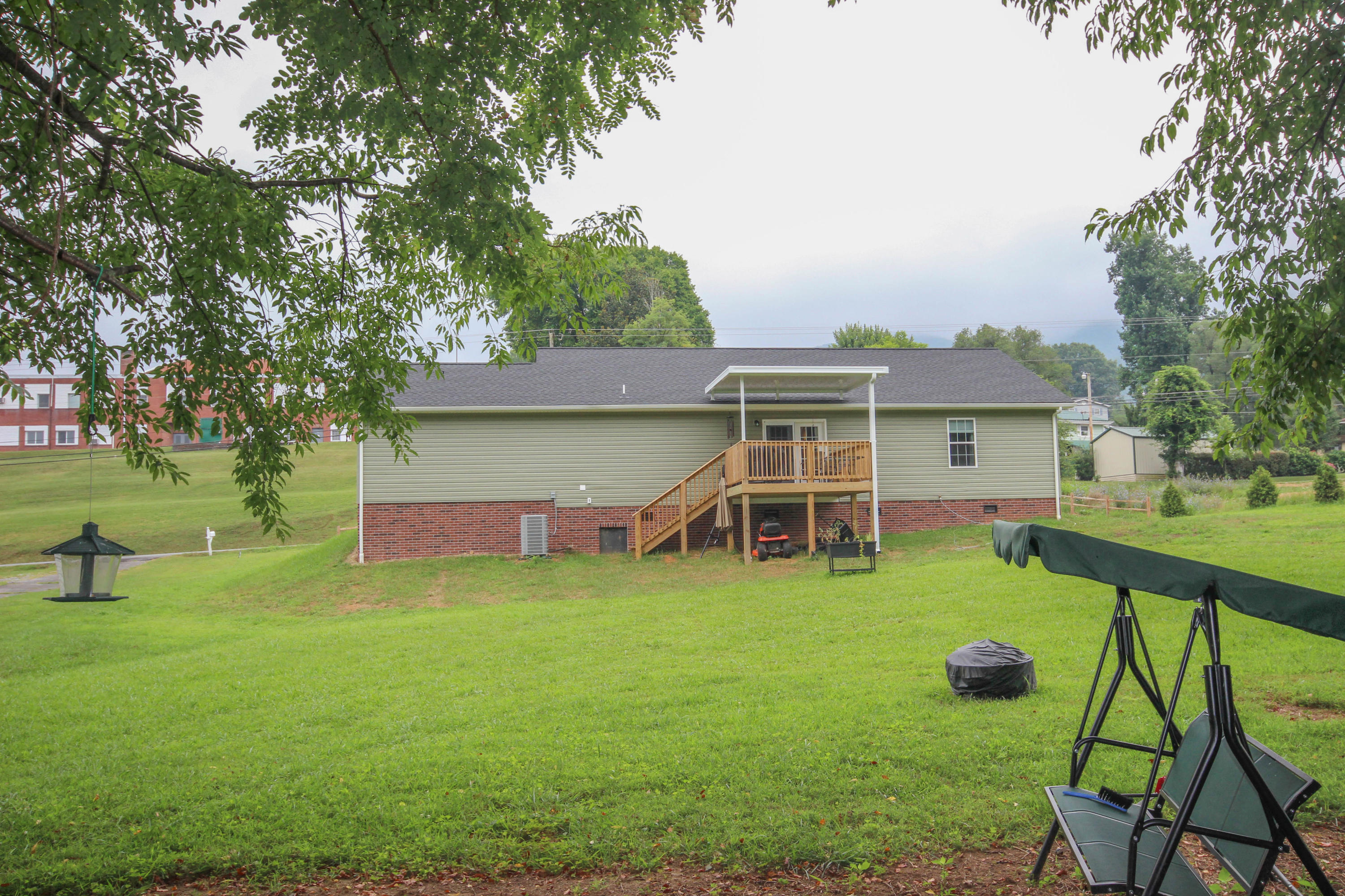 2458 Siam Road Elizabethton, TN 37643 - Photo 3 of 16 2458 Siam Road Elizabethton tn 37643 (3)