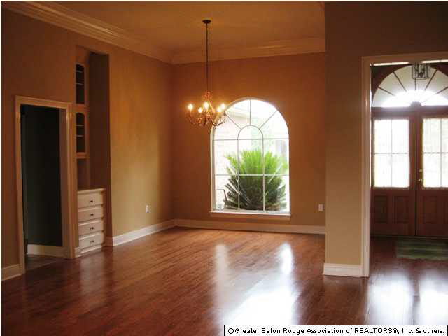 727 Carnforth Drive Baton Rouge, LA 70810 - Photo 3 of 10 Gallery Image 3