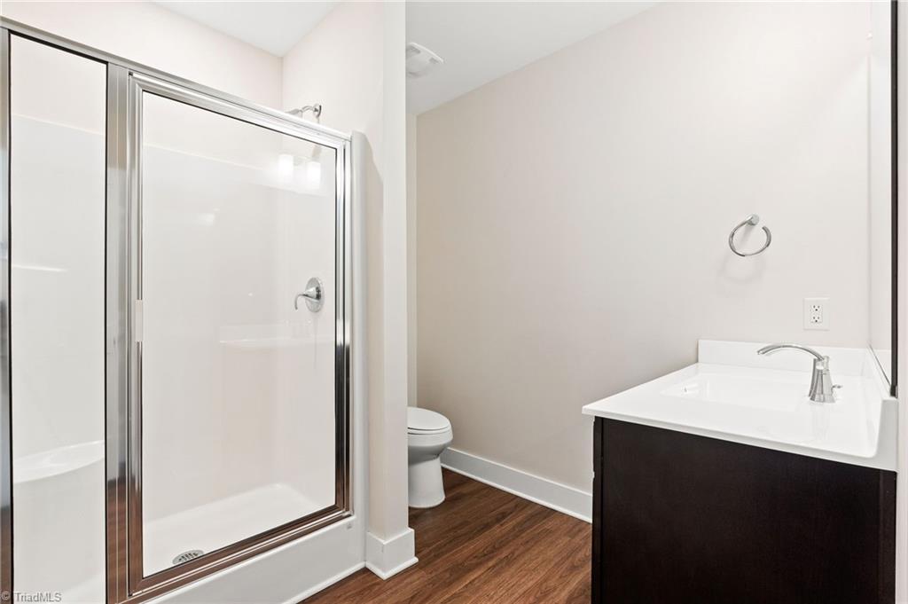 3748 Bridleton Ridge Trail Greensboro, NC 27410 - Photo 24 of 44 Main Level Full Bath