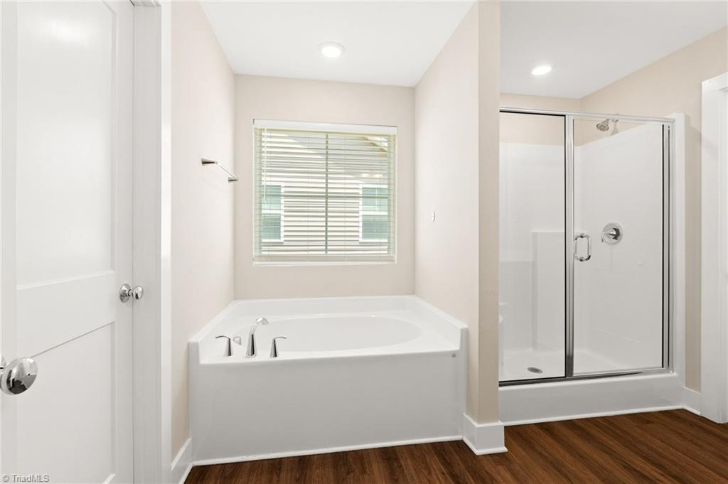 3748 Bridleton Ridge Trail Greensboro, NC 27410 - Photo 25 of 44 Primary Bath