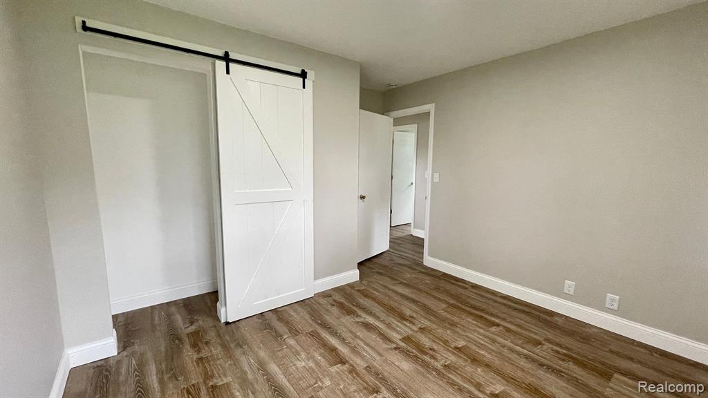 2216 East Judd Road Burton, MI 48529 - Photo 12 of 30