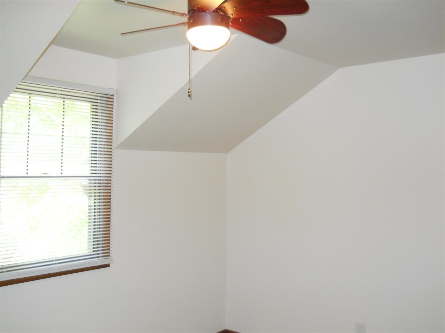 9841 West Rustic Drive Demotte, IN 46310 - Photo 17 of 32 1500x1124