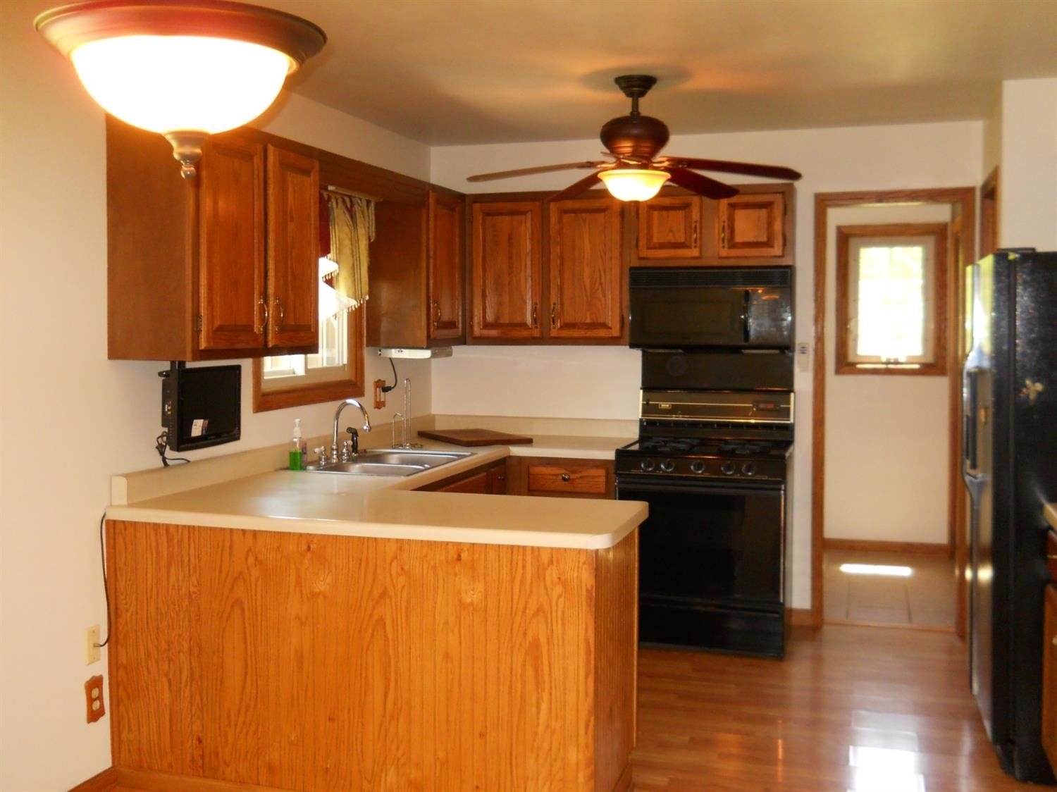 9841 West Rustic Drive Demotte, IN 46310 - Photo 6 of 32 1500x1124