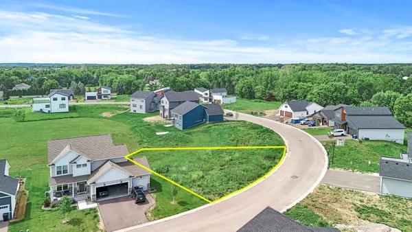 $114,900 | 9979 14th Circle Northeast, St. Michael, MN 55376