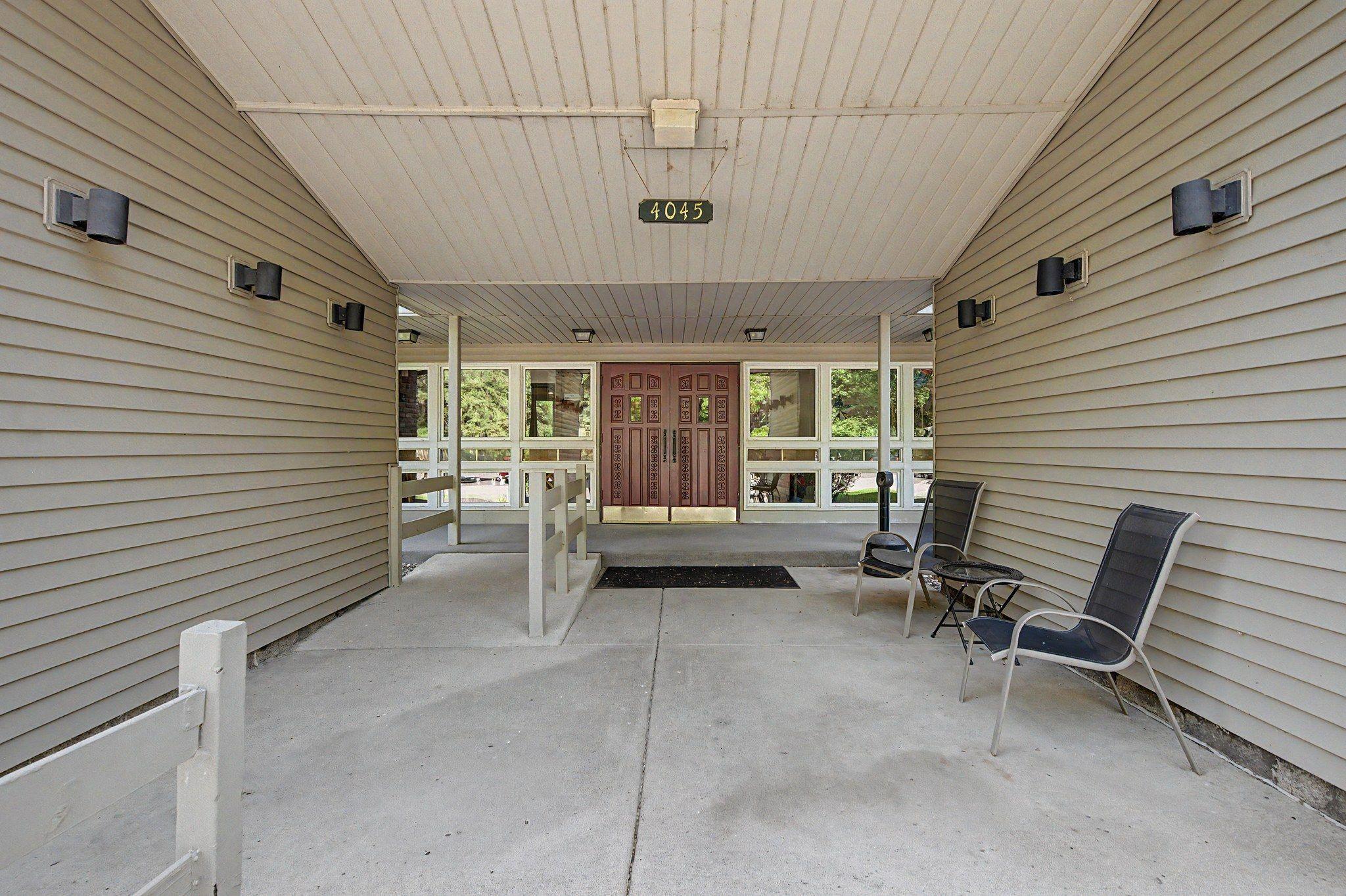 4045 Hodgson Road, Unit 107 Shoreview, MN 55126 - Photo 16 of 28