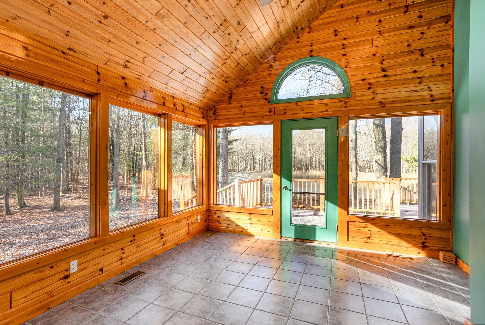 2074 West Olson Road Sanford, MI 48657 - Photo 10 of 48