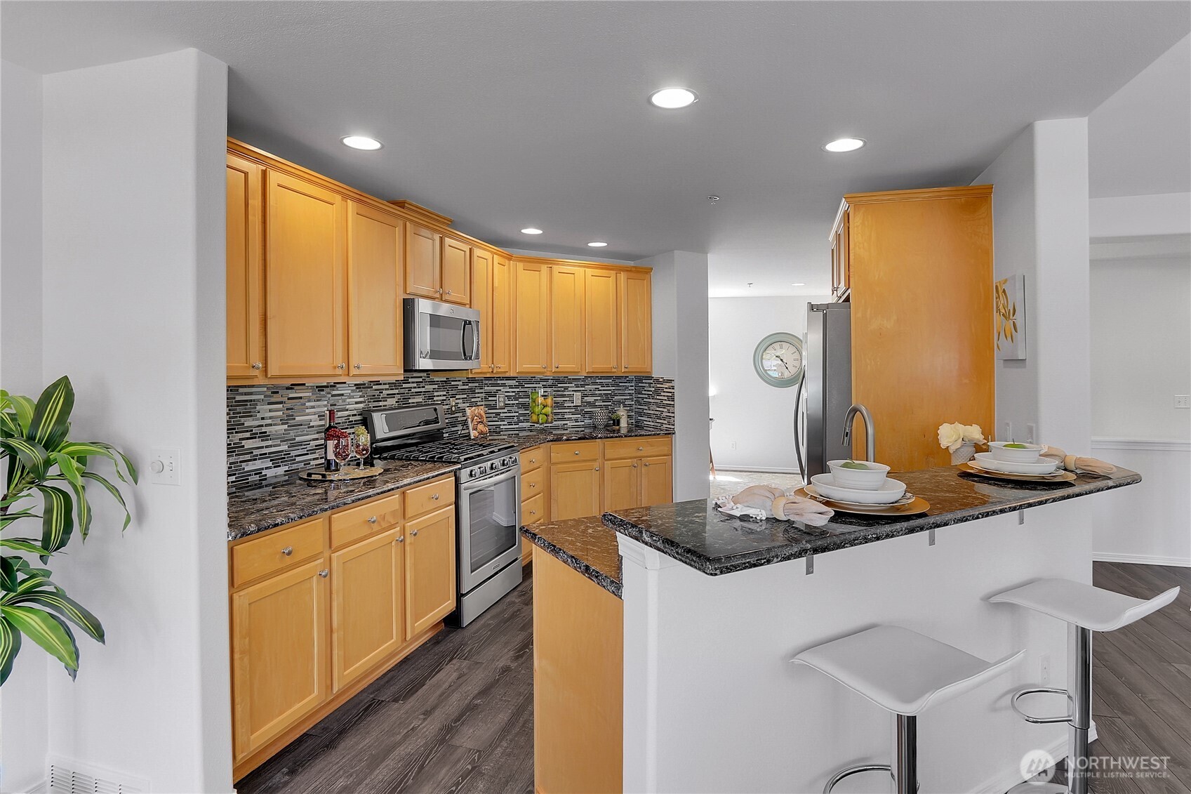 8510 Main Street, Unit A202 Edmonds, WA 98026 - Photo 11 of 23
