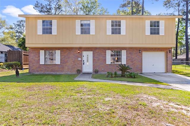 220 Chestnut Street Mandeville, LA 70471 - Photo 1 of 23