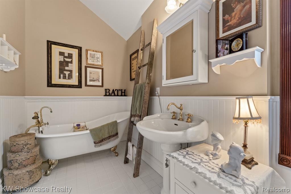 6476 Andersonville Road Waterford, MI 48346 - Photo 39 of 55