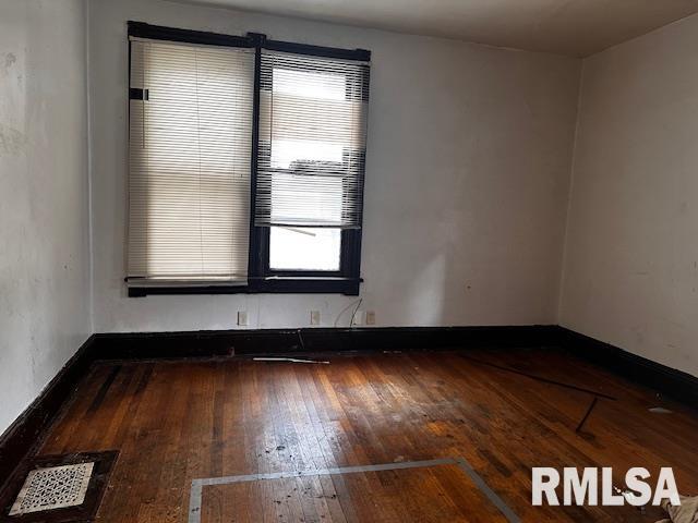 507 South Prairie Street Jacksonville, IL 62650 - Photo 3 of 12