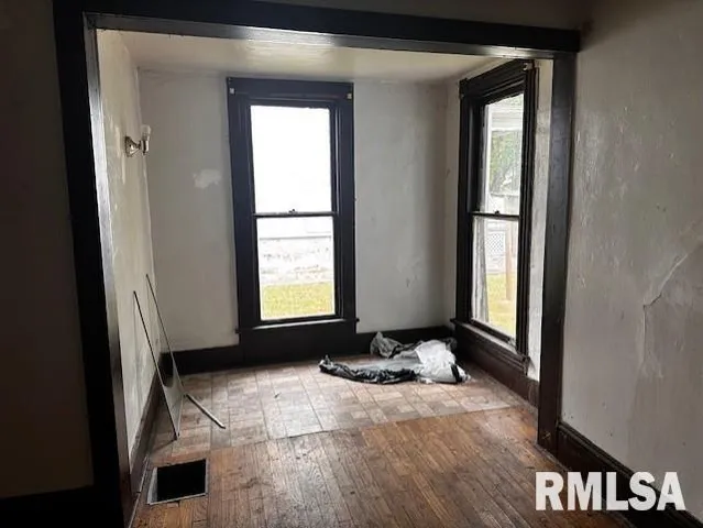 $29,900 | 507 South Prairie Street, Jacksonville, IL 62650