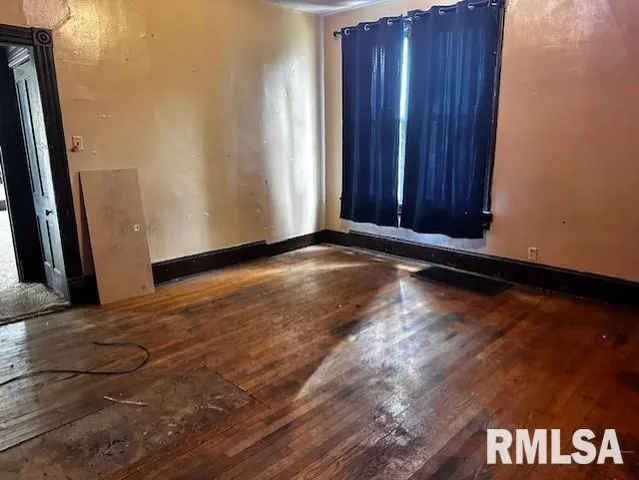 $29,900 | 507 South Prairie Street, Jacksonville, IL 62650