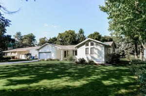 15581 Rannes Street Spring Lake, MI 49456 - Photo 2 of 40 1252855-300wh