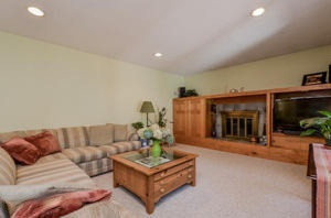 15581 Rannes Street Spring Lake, MI 49456 - Photo 6 of 40 1252863-300wh