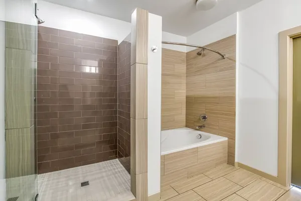 $2,900 | 3600 South Lamar Boulevard, Unit 405, Austin, TX 78704