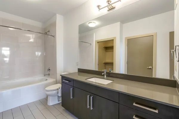 $2,900 | 3600 South Lamar Boulevard, Unit 405, Austin, TX 78704