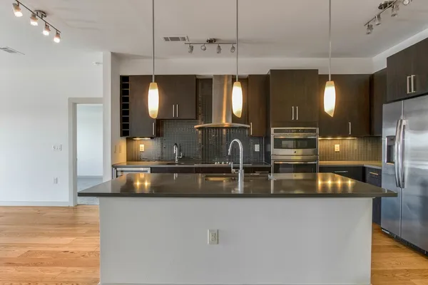 $2,900 | 3600 South Lamar Boulevard, Unit 405, Austin, TX 78704