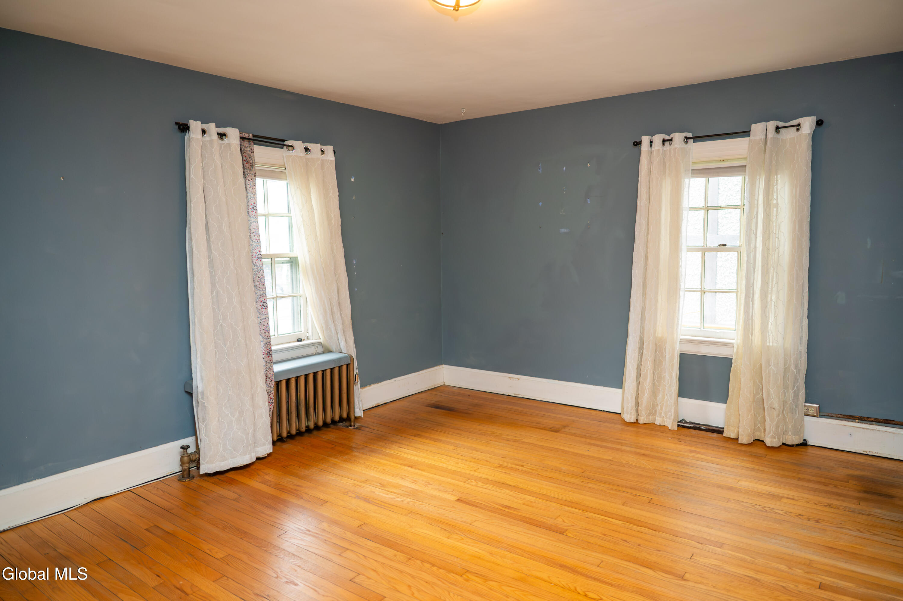 1347 Union Street Schenectady, NY 12308 - Photo 11 of 17 Z62_3742