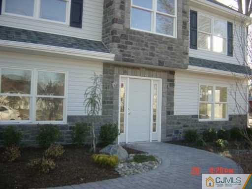 11 Brookville Road Edison, NJ 08817 - Photo 2 of 5