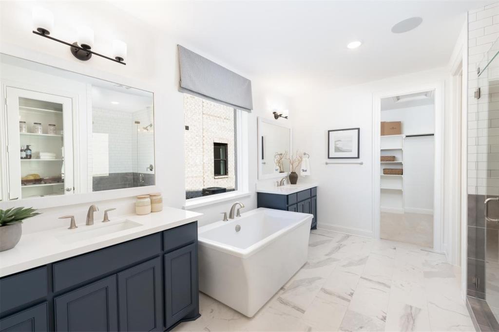 14521 Capridge Road Fort Worth, TX 76008 - Photo 7 of 19 Interior Image