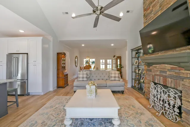 $549,000 | 7410 Banther Road, Harrison, TN 37341