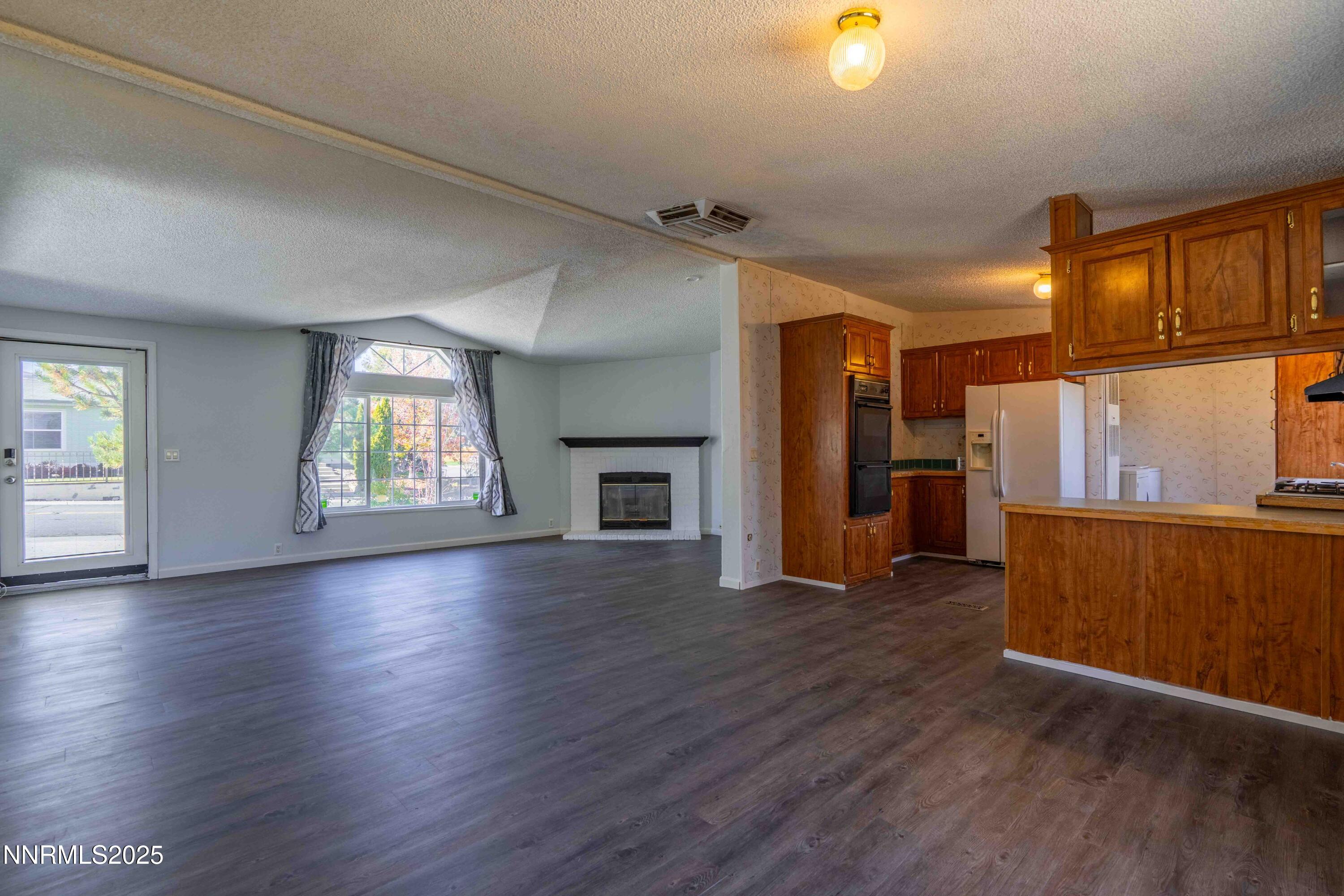 5194 Northern Lights Drive Reno, NV 89506 - Photo 5 of 37 Interior_10