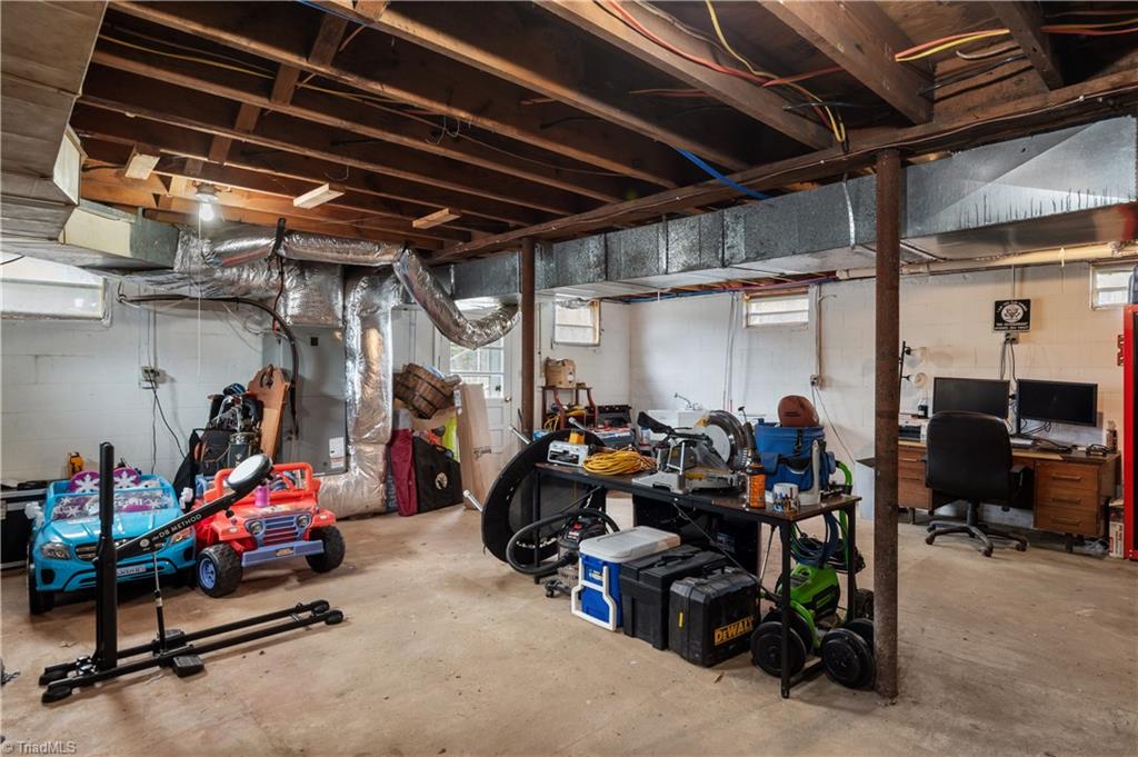 379 Pat Nixon Road State Road, NC 28676 - Photo 27 of 36