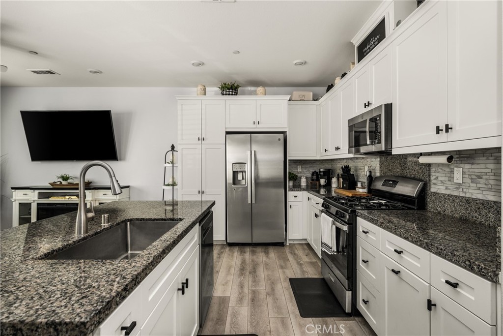 7547 Spitfire Street Chino, CA 91708 - Photo 7 of 47