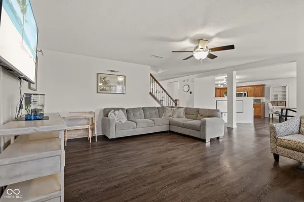$334,999 | 3258 Hemlock Street, Whiteland, IN 46184