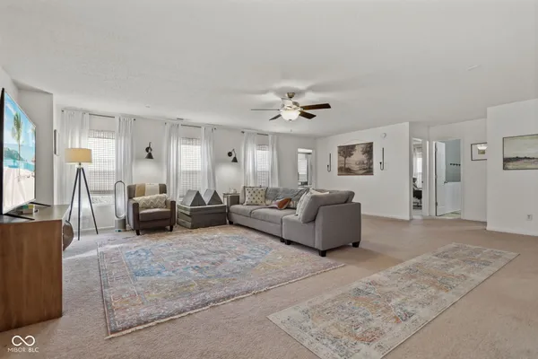 $334,999 | 3258 Hemlock Street, Whiteland, IN 46184