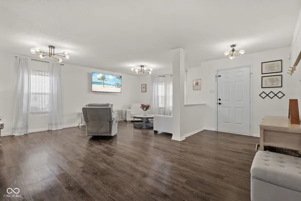 $334,999 | 3258 Hemlock Street, Whiteland, IN 46184