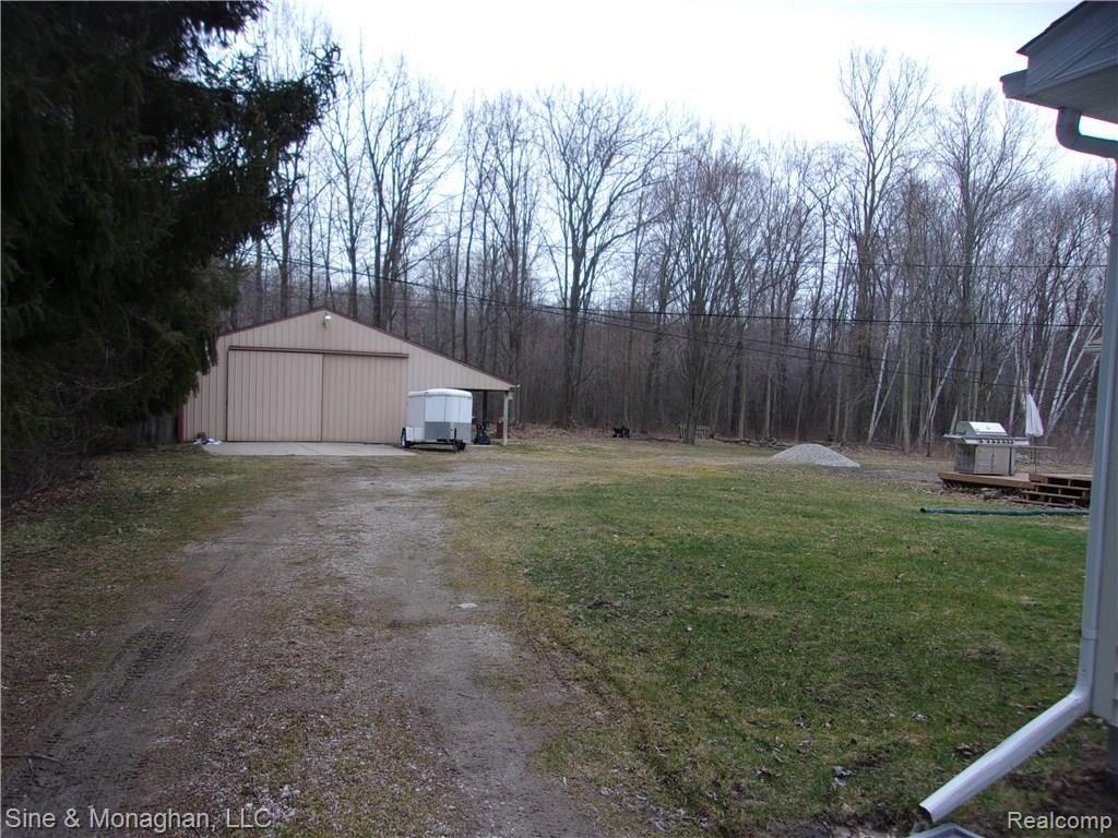 9305 Folkert Road Algonac, MI 48001 - Photo 3 of 31 100_1216.JPG