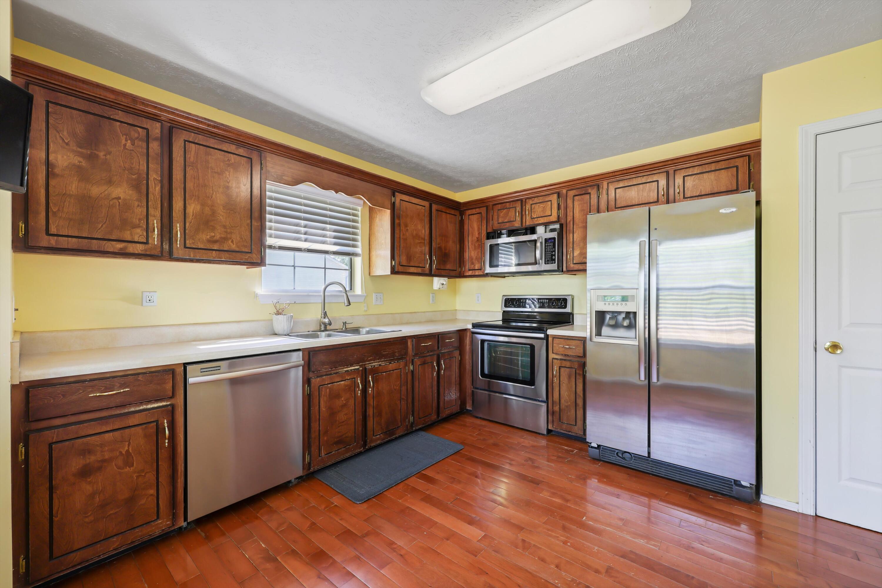 7121 Tree Line Drive Harrison, TN 37341 - Photo 9 of 27 09-090A1858