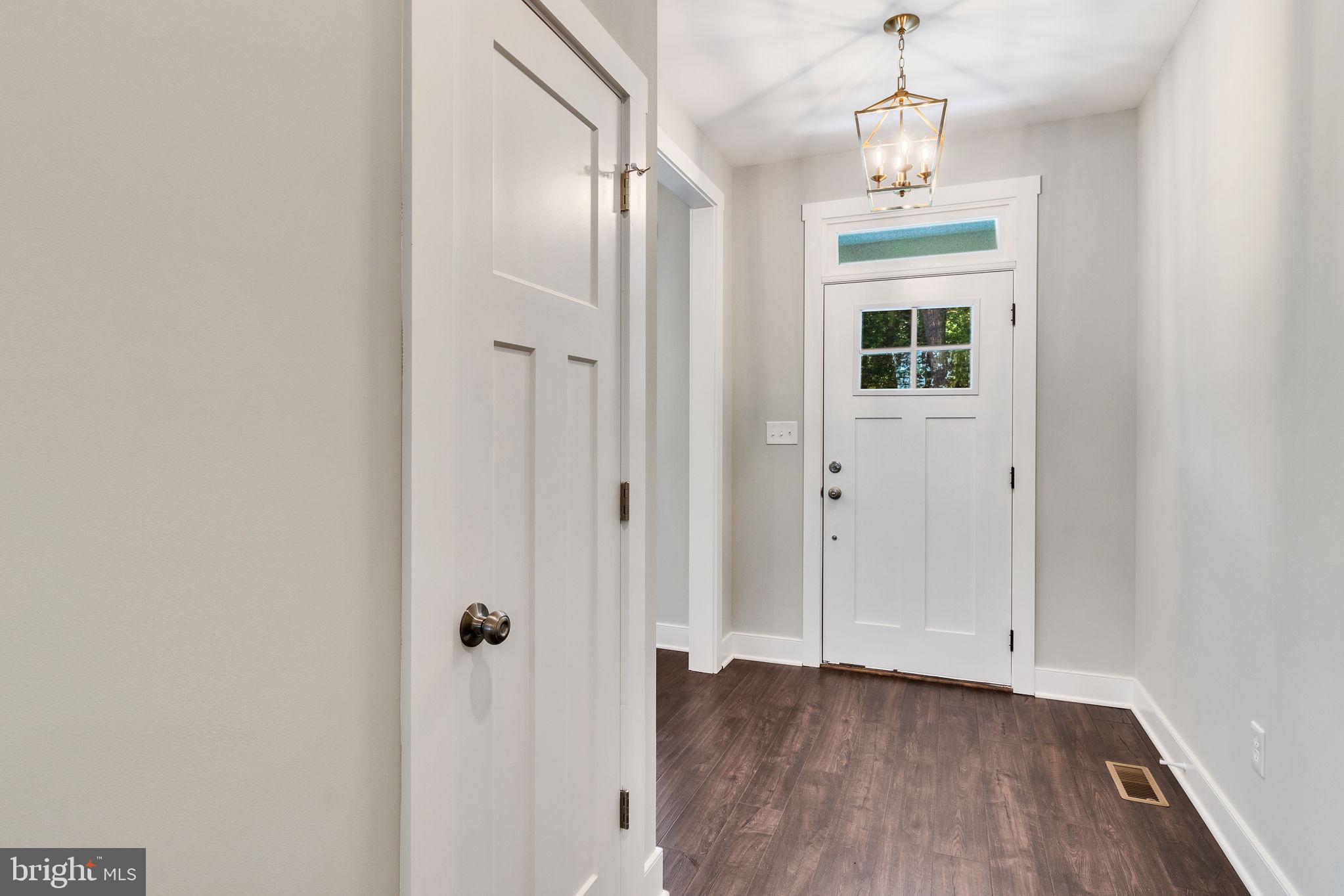 57 Waterman's Way Reedville, VA 22539 - Photo 19 of 43 Open wide entry foyer, 9 foot ceilings