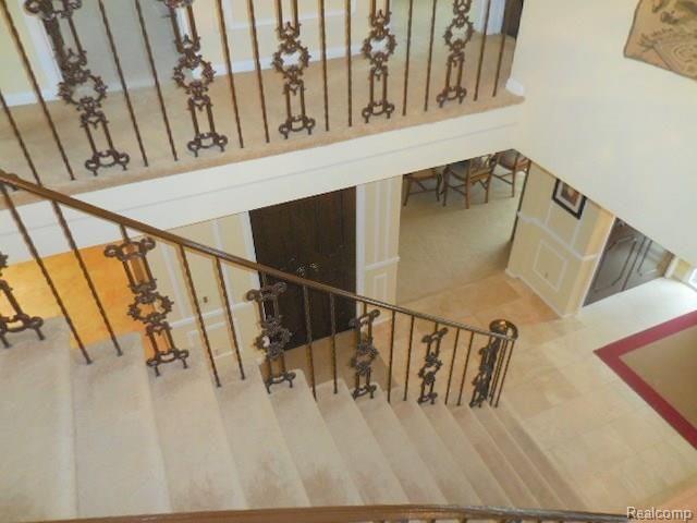 25551 Wykeshire Road Farmington Hills, MI 48336 - Photo 28 of 46