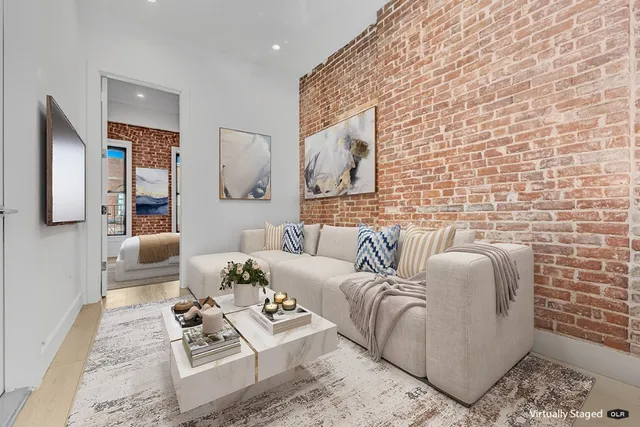 $4,800 | 356 West 48th Street, Unit 2A | Hell's Kitchen