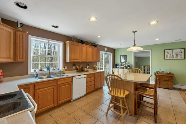 $799,000 | 59 Davis Crossing Road, New Durham, NH 03855