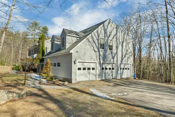 $799,000 | 59 Davis Crossing Road, New Durham, NH 03855