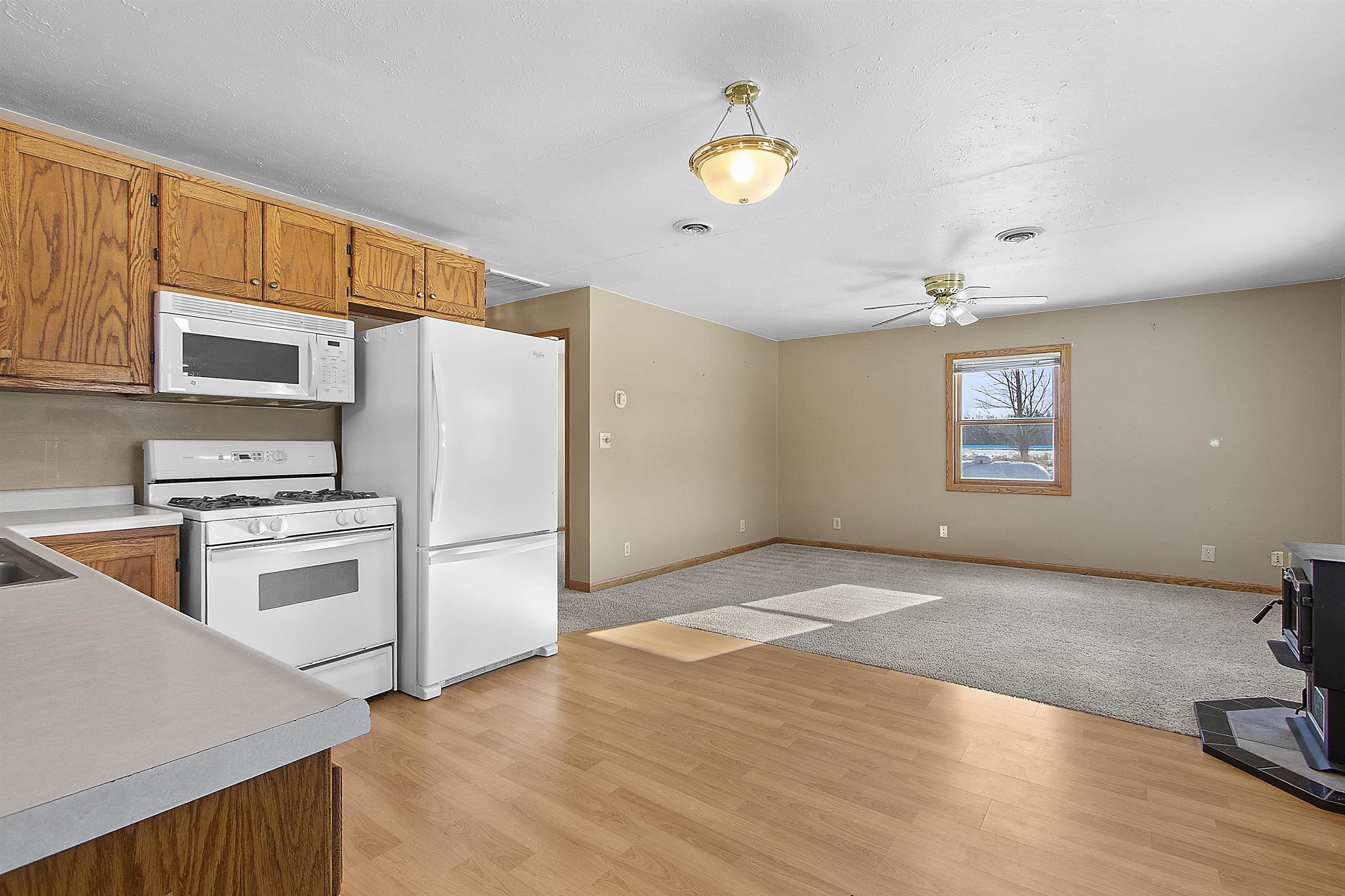 11690 Highway 32 Suring, WI 54174 - Photo 5 of 32