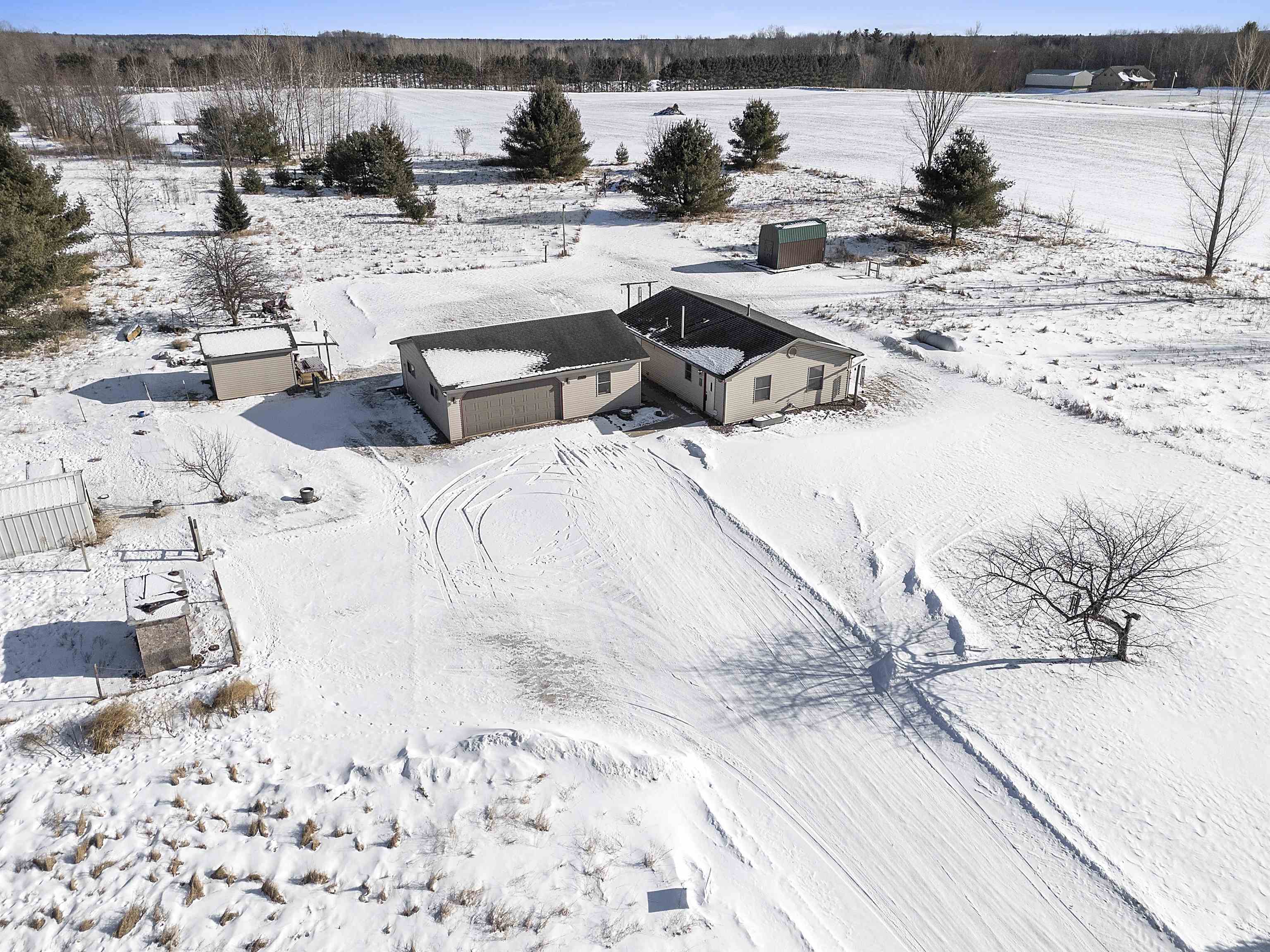 11690 Highway 32 Suring, WI 54174 - Photo 9 of 32
