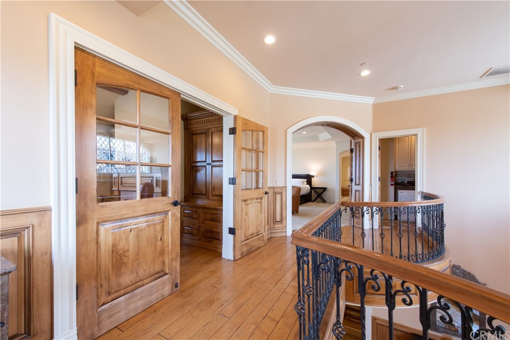 911 Kings Road Newport Beach, CA 92663 - Photo 15 of 47 a view of a livingroom with furniture hardwood floor and windows