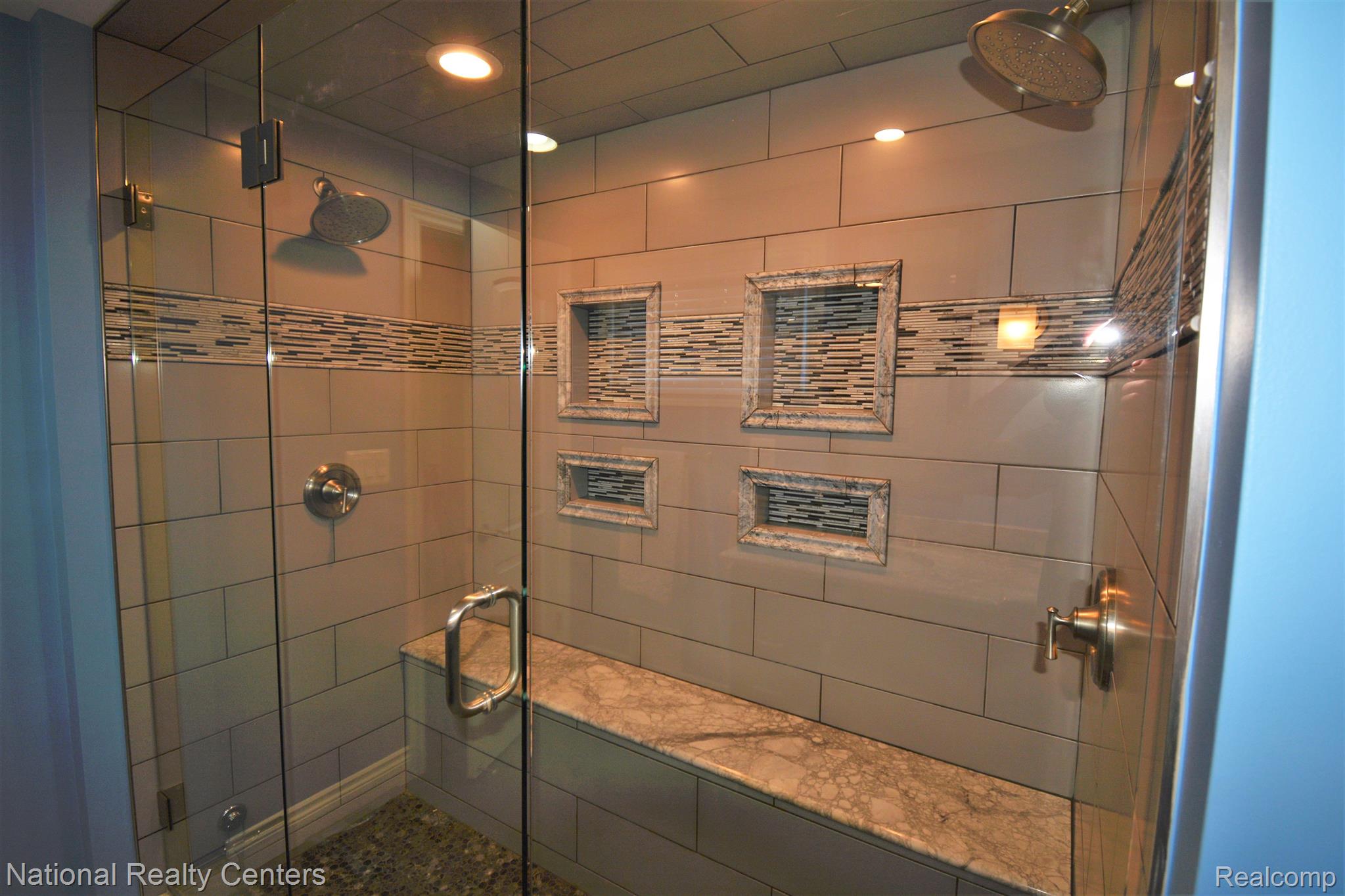 32308 Red Clover Road Farmington, MI 48334 - Photo 18 of 37 Gallery Image 18