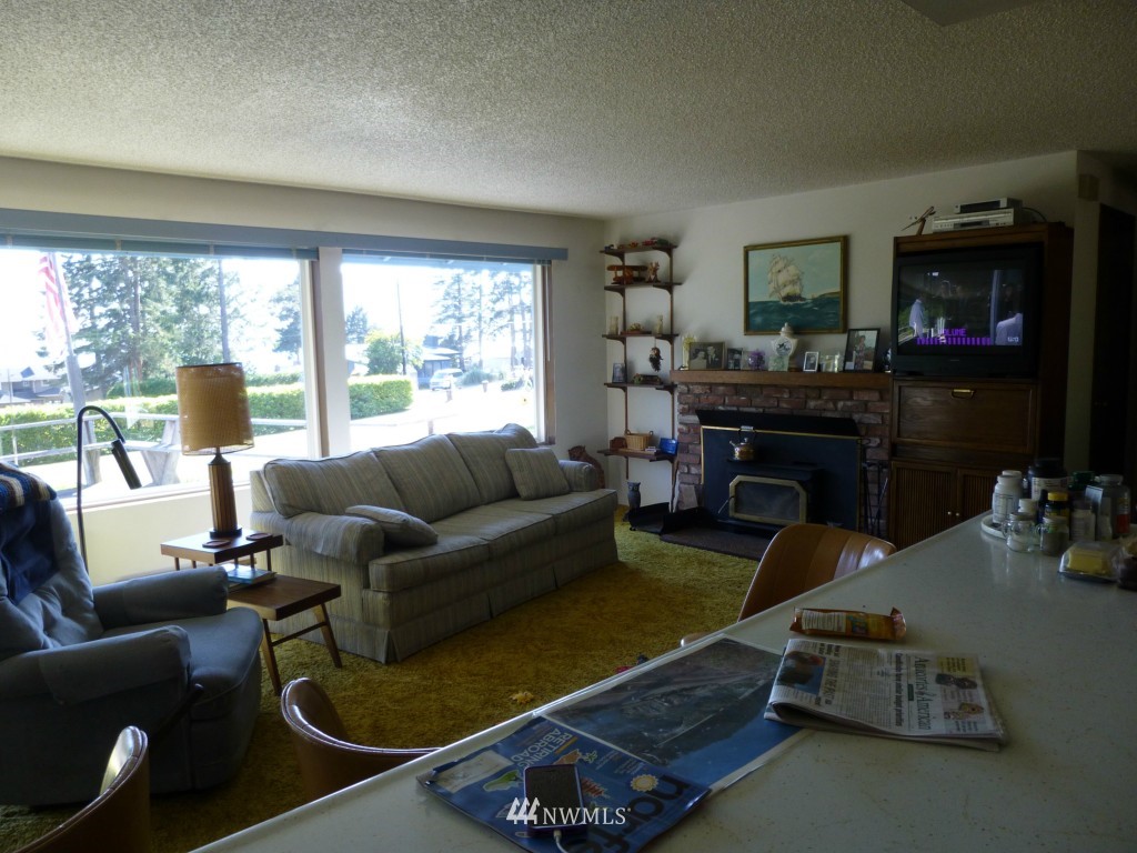 4518 Anaco Beach Road Anacortes, WA 98221 - Photo 5 of 21 Gallery Image 5