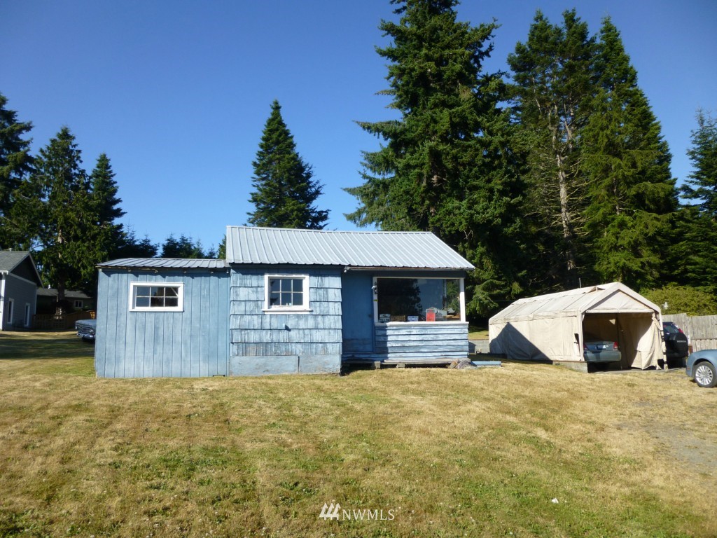 4518 Anaco Beach Road Anacortes, WA 98221 - Photo 9 of 21 Gallery Image 9